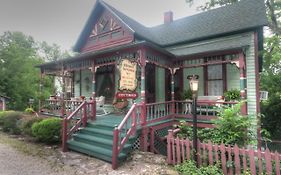 Hidden Springs Bed & Breakfast Eureka Springs Ar